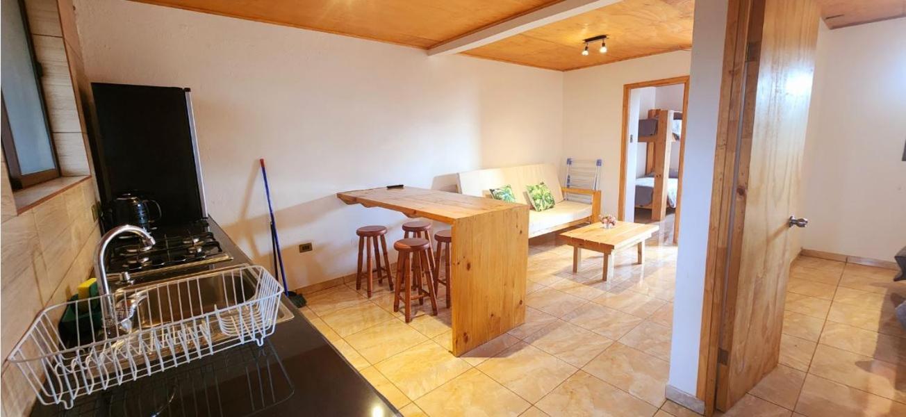 Apartamentos Tupuna Lodge Hanga Roa Esterno foto