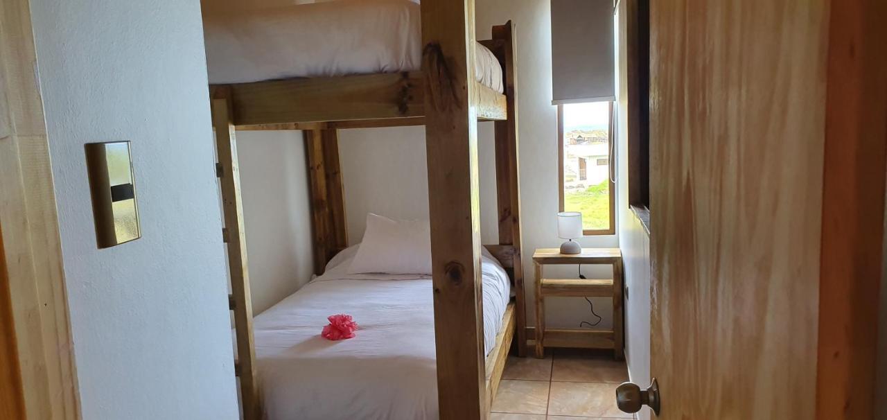Apartamentos Tupuna Lodge Hanga Roa Esterno foto