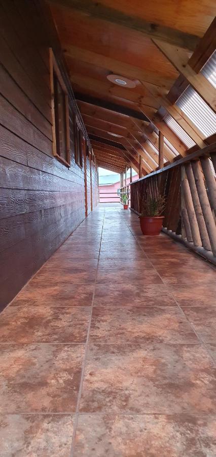Apartamentos Tupuna Lodge Hanga Roa Esterno foto