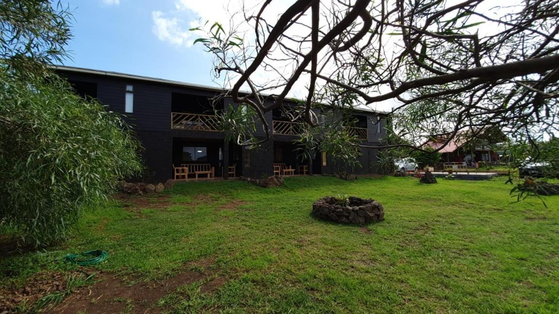 Apartamentos Tupuna Lodge Hanga Roa Esterno foto